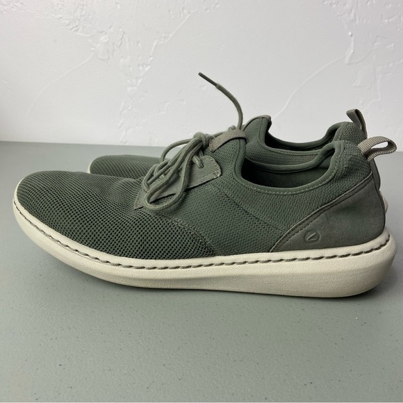 Collection by Clarks Green Sneakers Men's 10M Slip On Casual - Picture 7 of 9